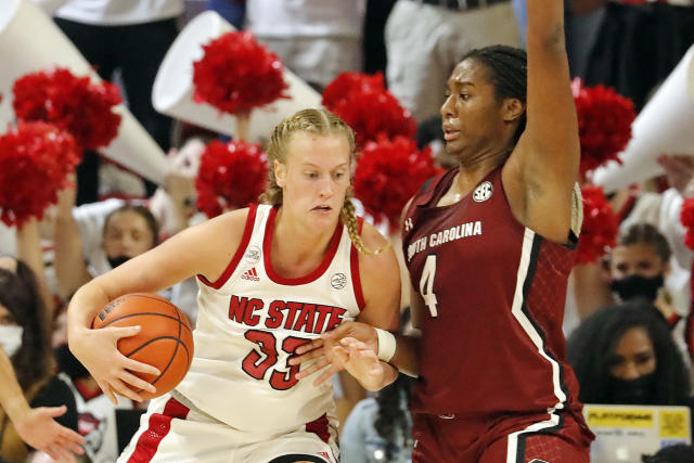 Boston's 5 Blocks Helps No. 1 Ranked South Carolina Open Season With Victory Against No. 5 Ranked Contender