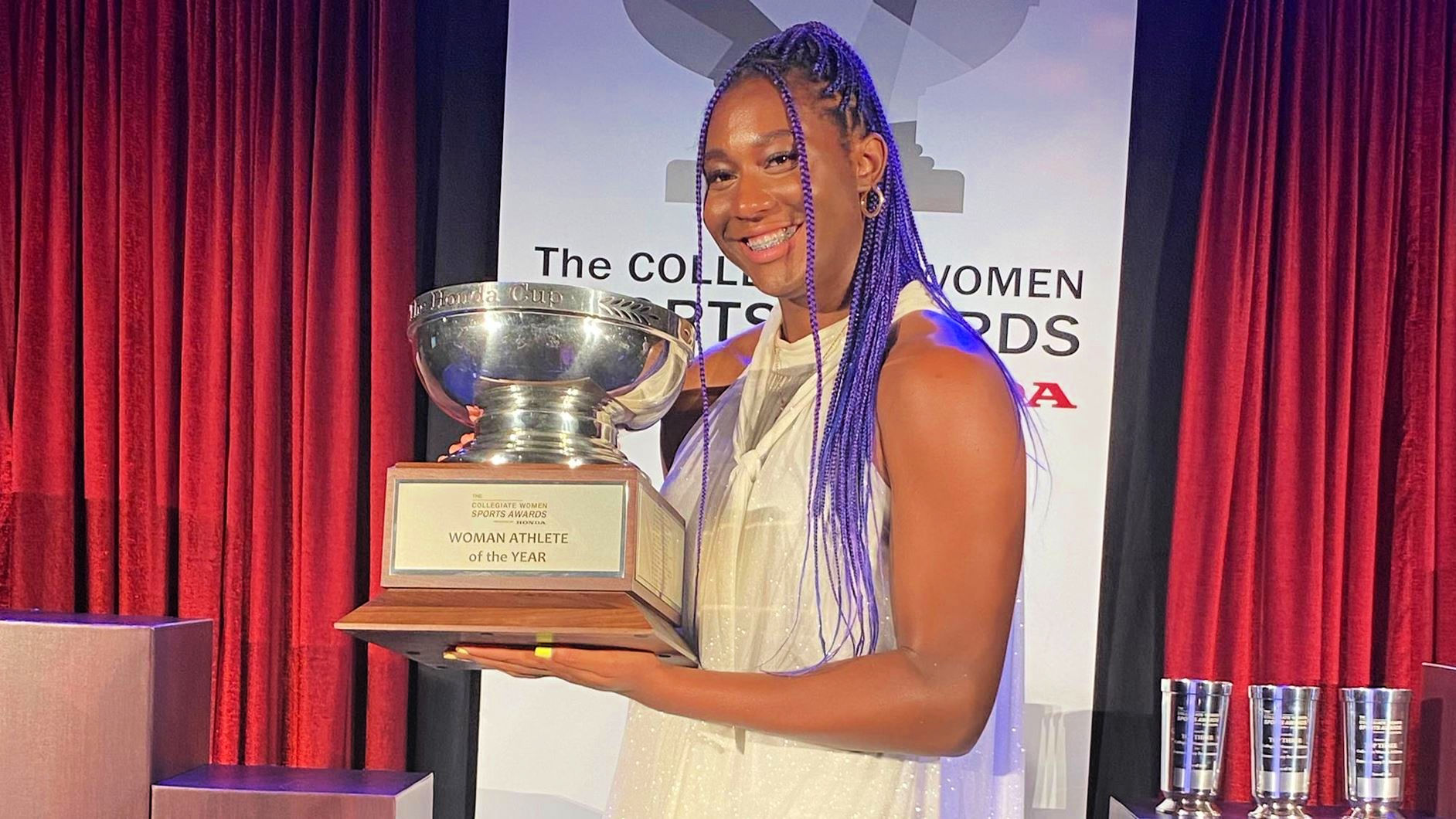 Basketball superstar Aliyah Boston on Mon. June 27, 2022 received the Honda Cup Award.
