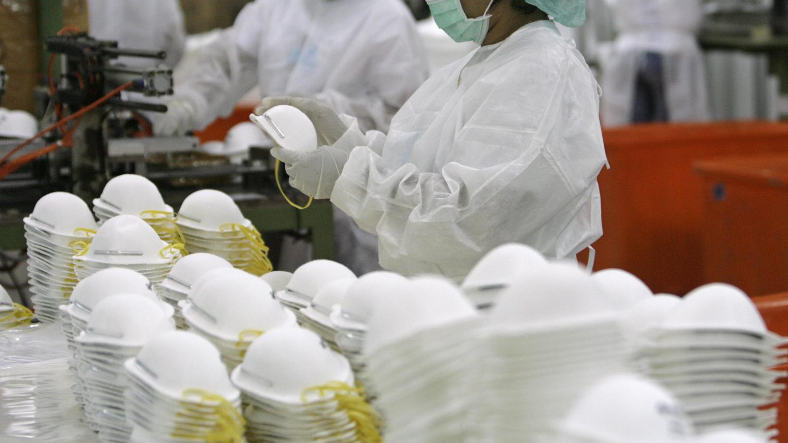 Dept. of Education Defends Decision Not to Provide Face Masks to Employees