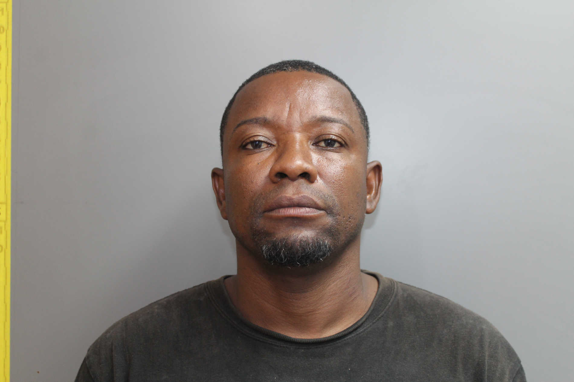Mugshot of Leonel Valencia.