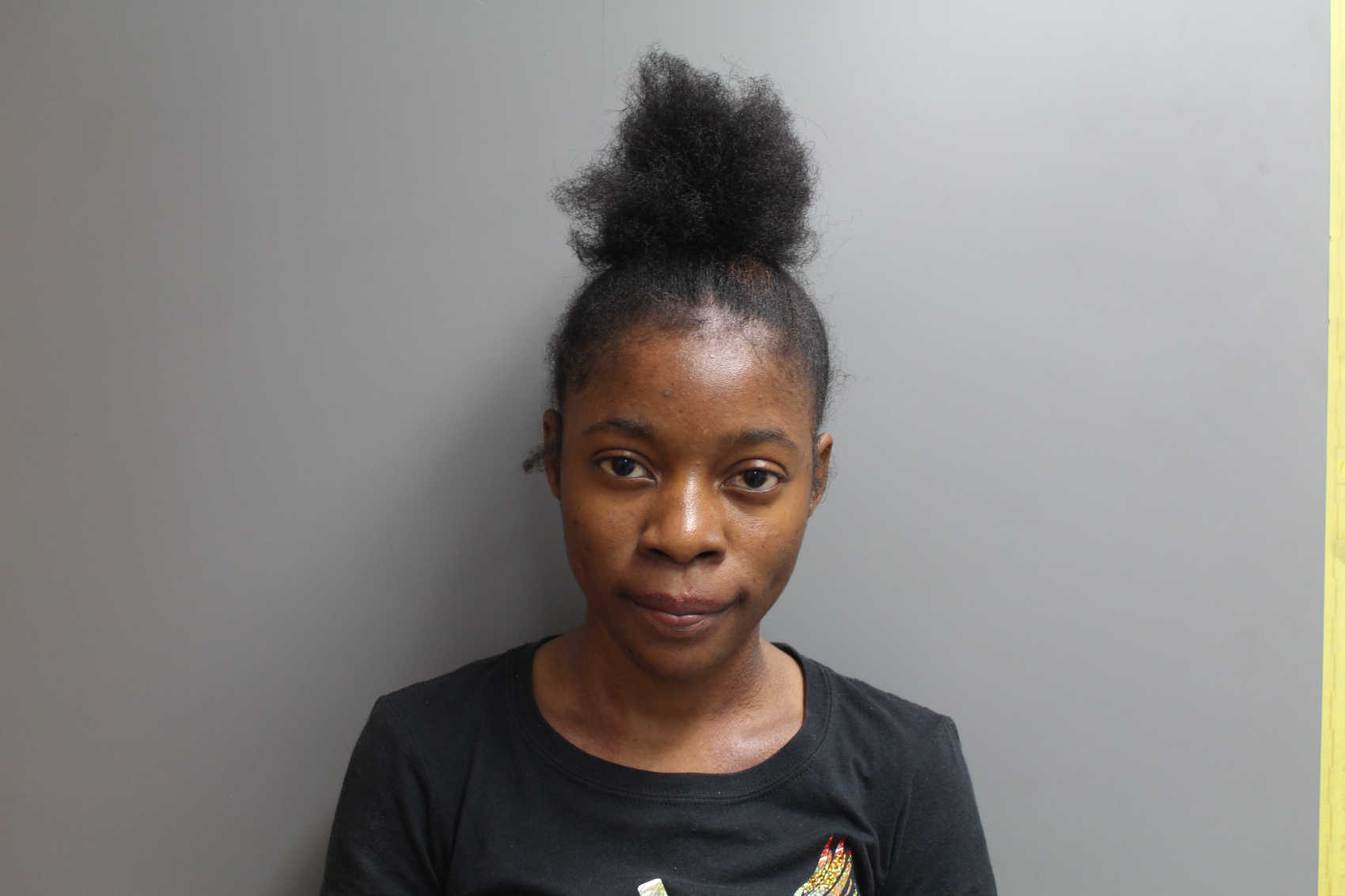 Mugshot of Tishanna Lewis.