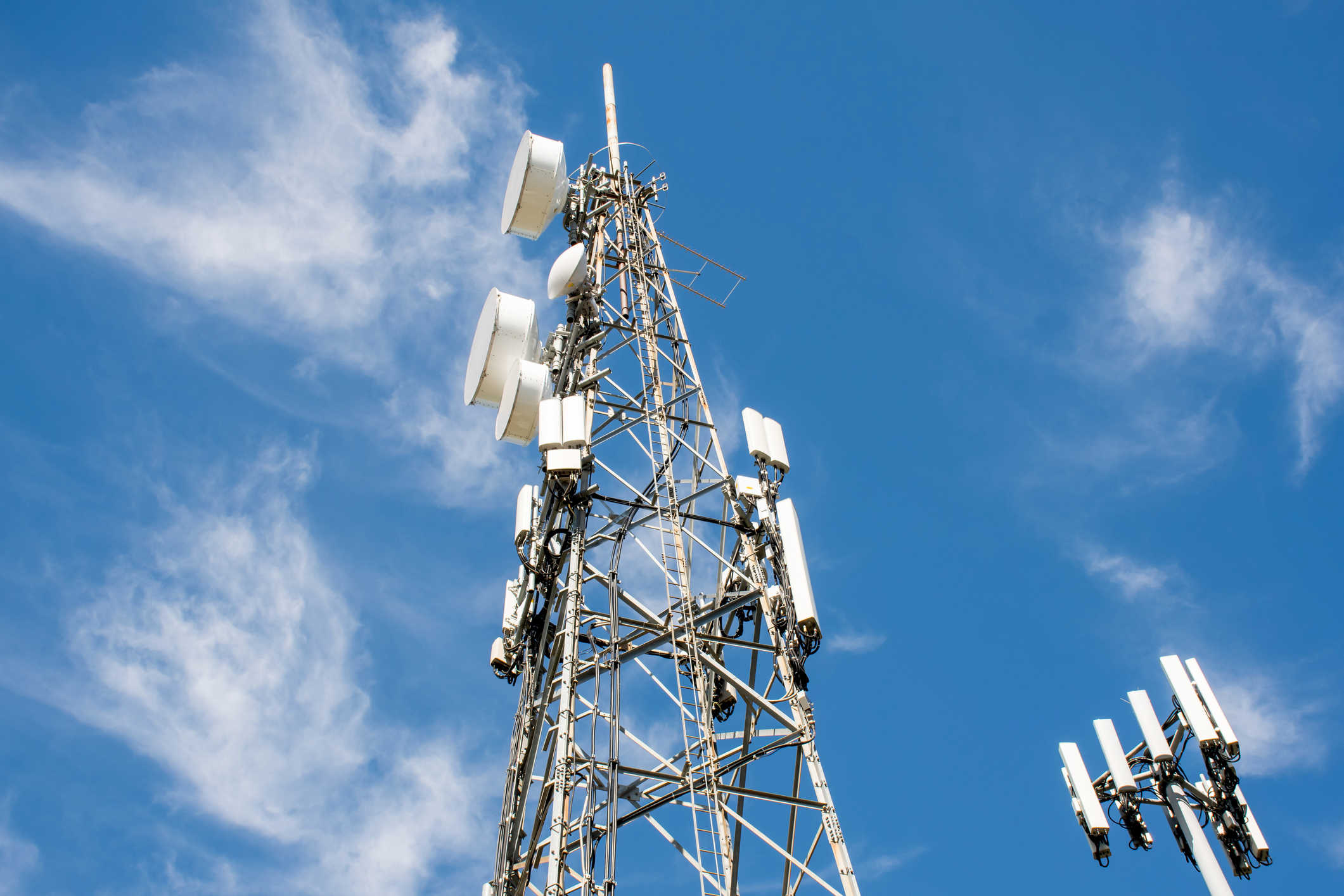 FCC Boosts Network Resilience in Puerto Rico and U.S. Virgin Islands Amid Climate Threats