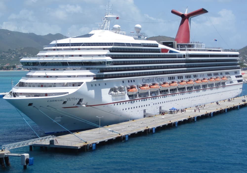 CDC Upholds Latest No Sail Order Through Nov. 1 Even as Pressure From Governors, Cruise Association Mounts