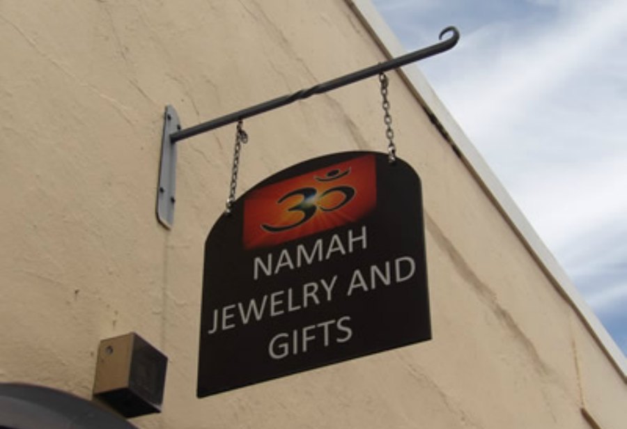 Two Masked Men Strike Jewelry Store Employee With Gun During Attempted Robbery