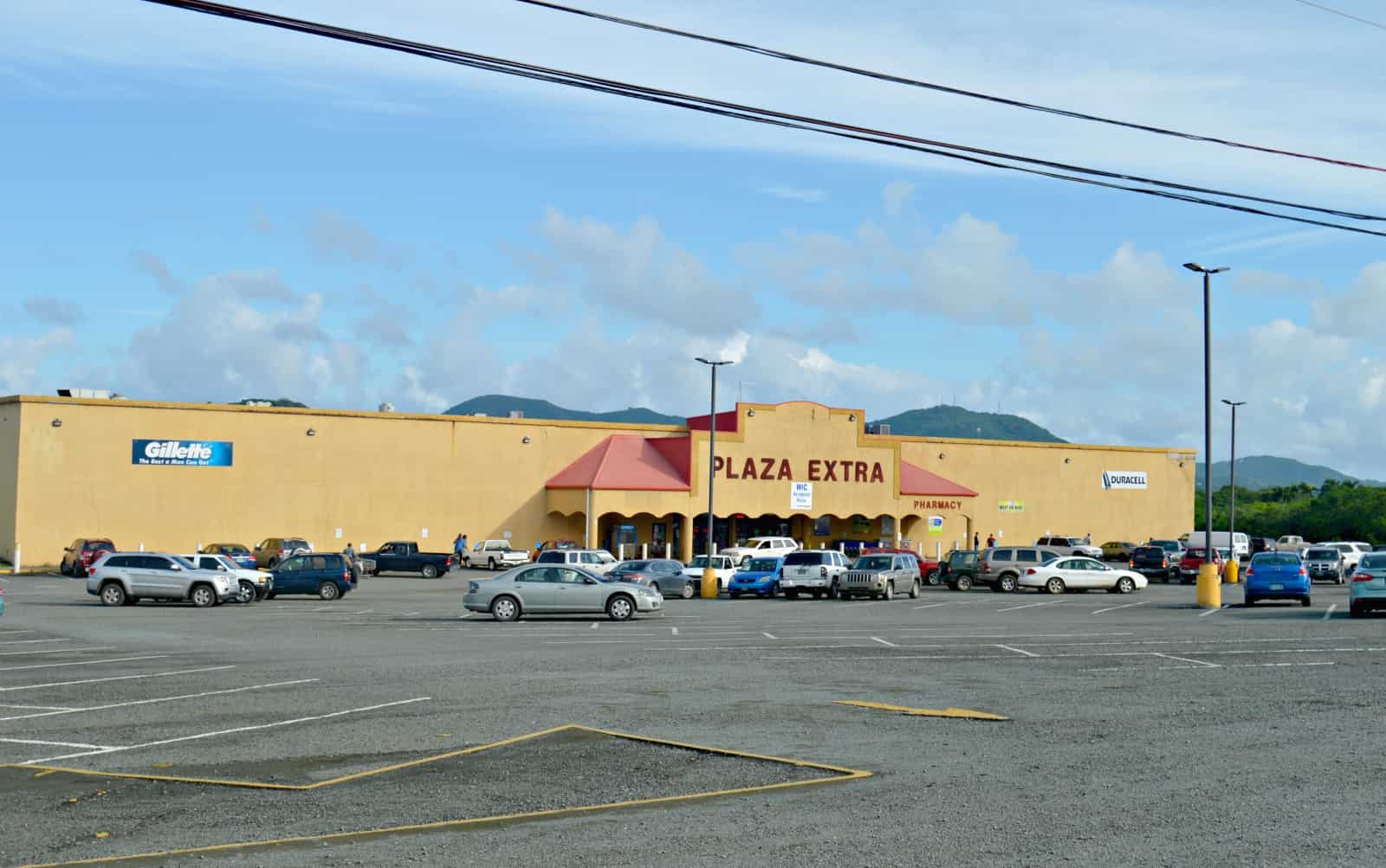 Plaza Extra West