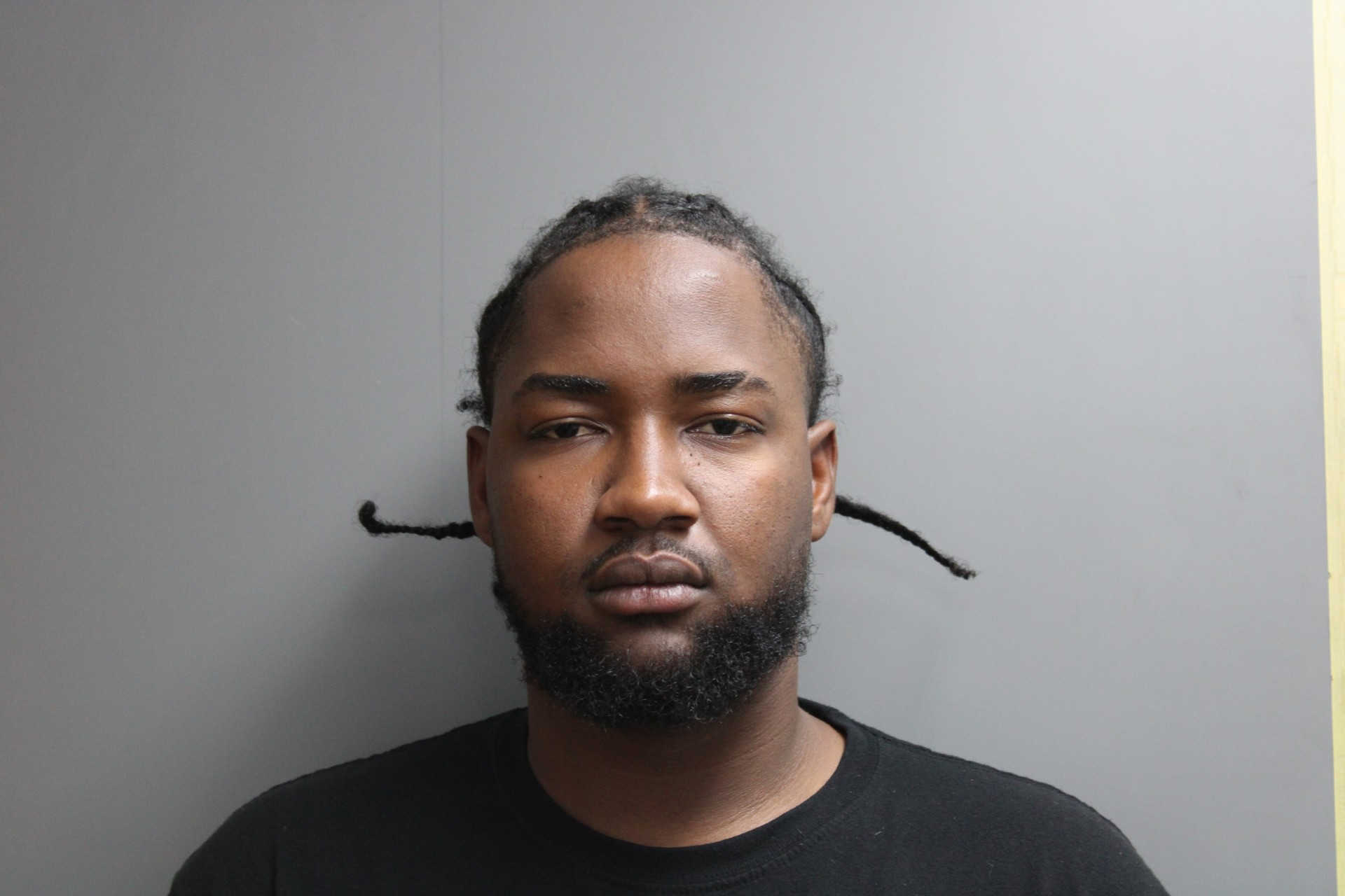 Mugshot of Delli Eduardo.