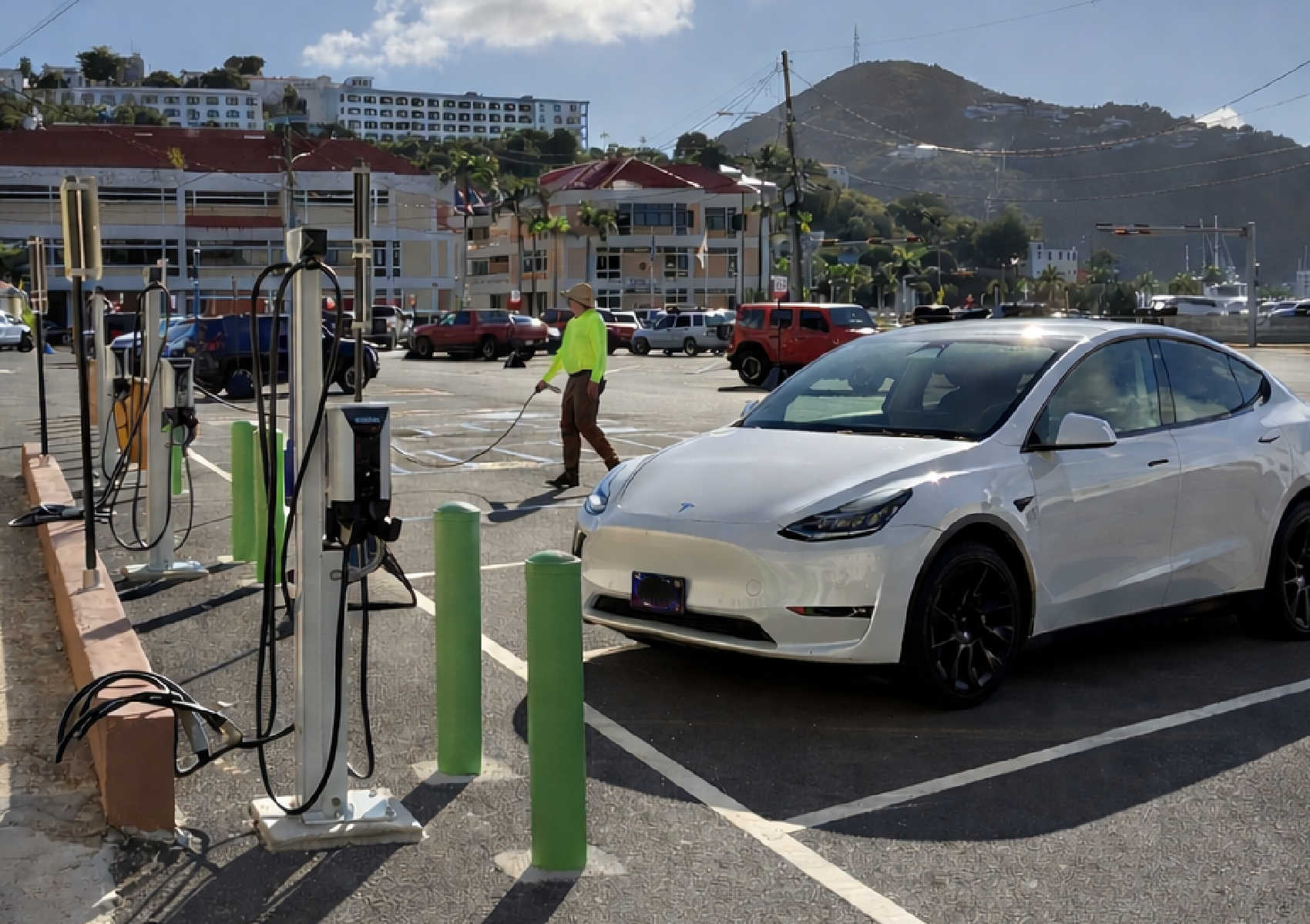 Electric Vehicle Charging Network Expands Across St. Thomas and St. John