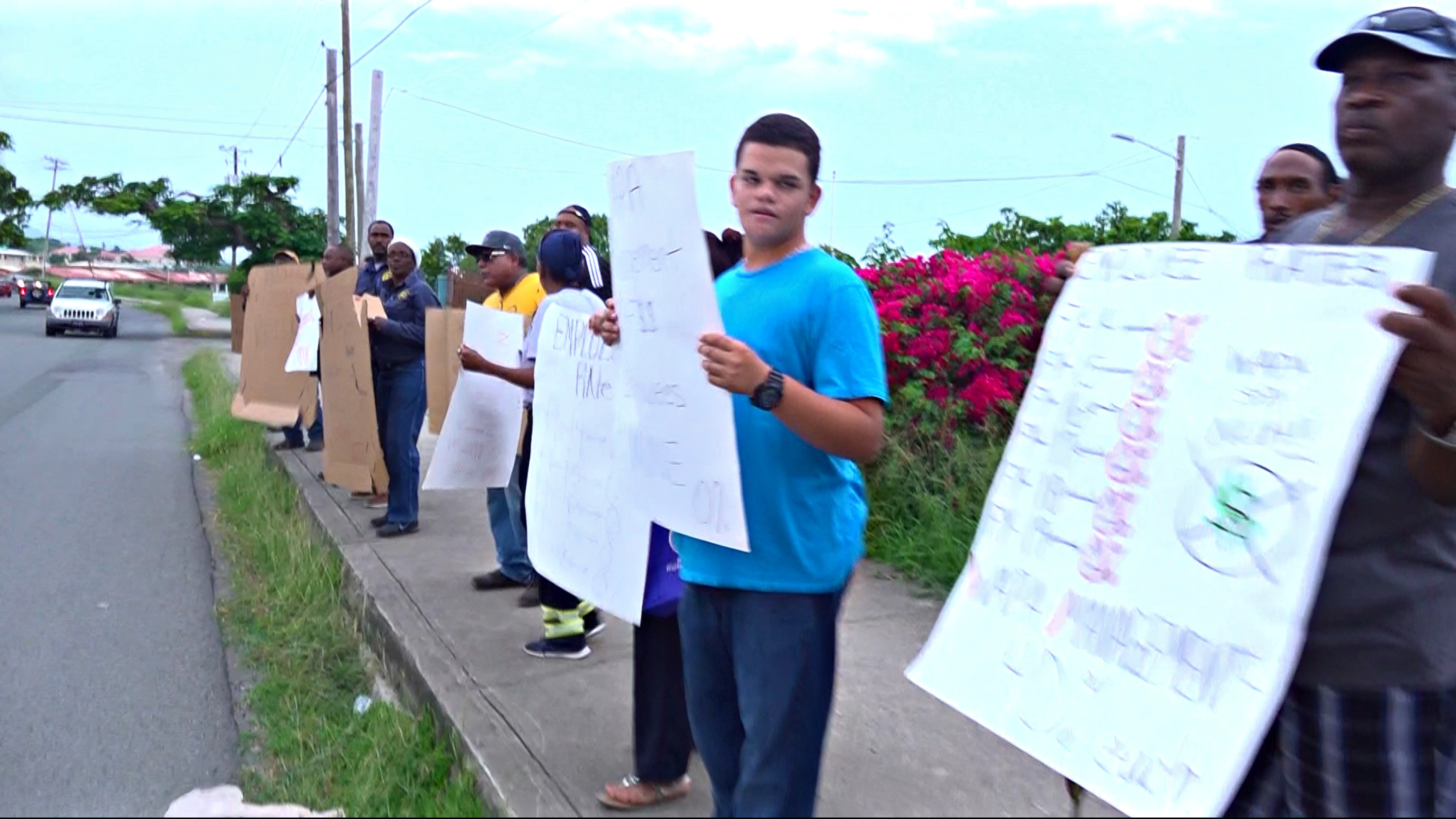 Watch: WAPA Employees, Angered By Stagnant Salaries, Take To The Streets Again. The Have Called For The Ouster Of Lawrence Kupfer.