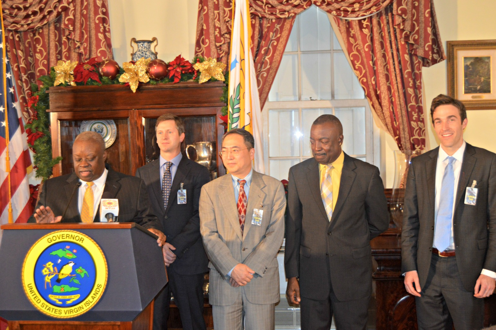 Governor Mapp Unveils Landmark HOVENSA Agreement With ArcLight
