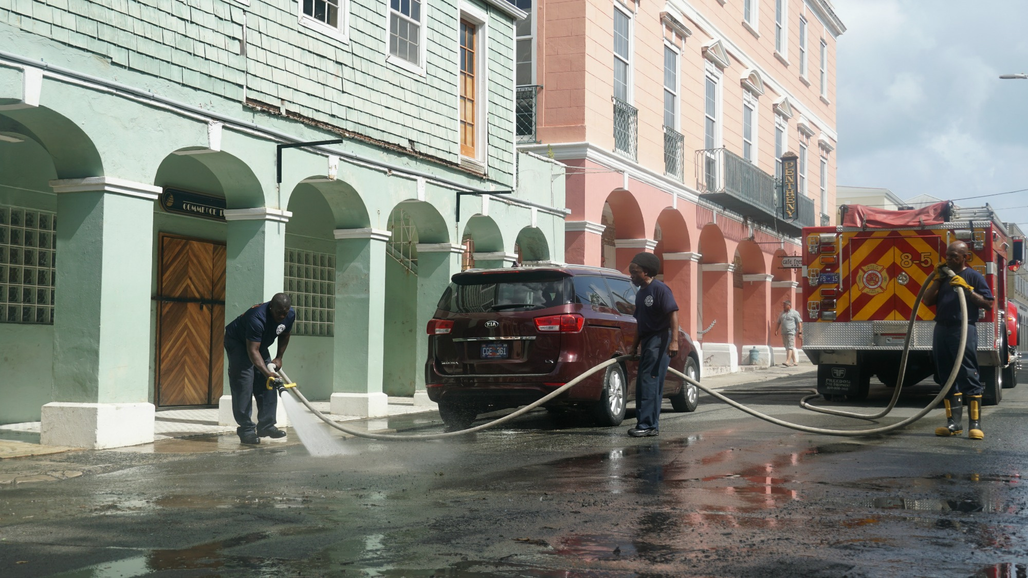 Watch | Residents Take it Upon Themselves to Clean Christiansted Town