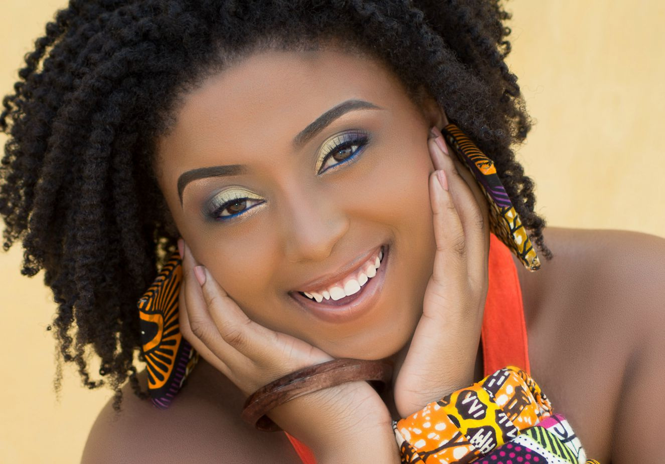 Locals On The Rise: Tia
