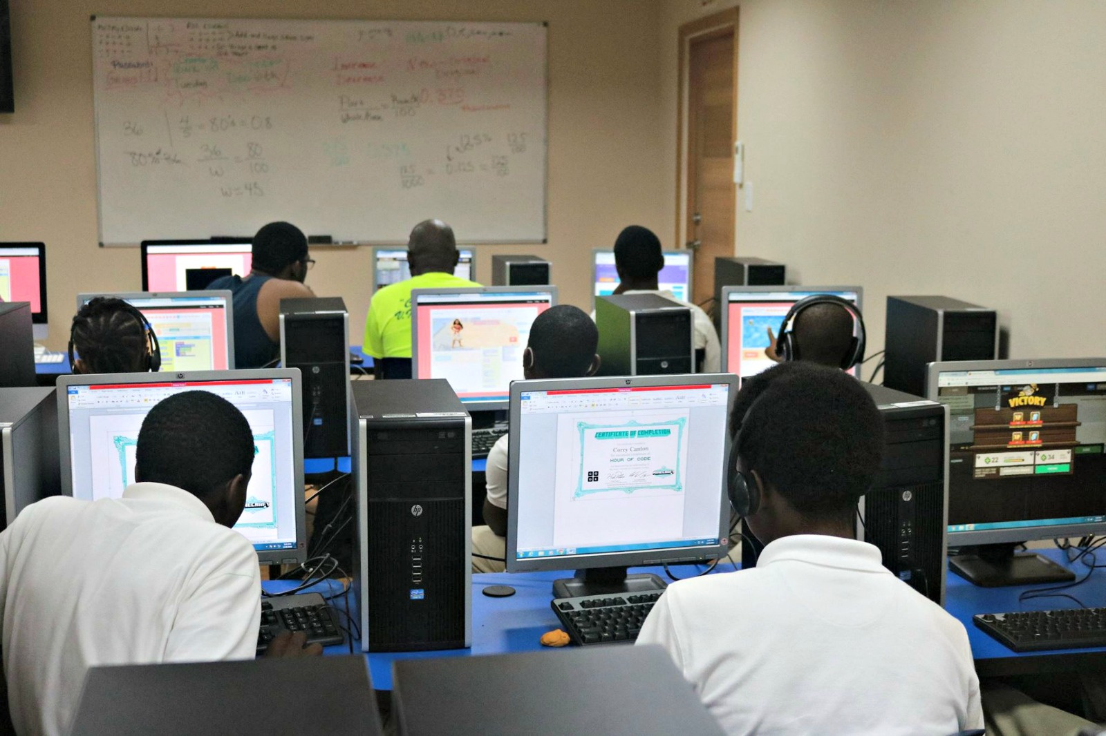 In Nod To Youth, Mapp Recognizes Computer Science Week With Proclamation