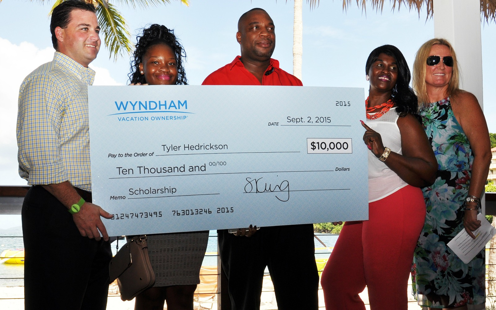 Wyndham Margaritaville Grants UVI Scholarships Totaling $20,000