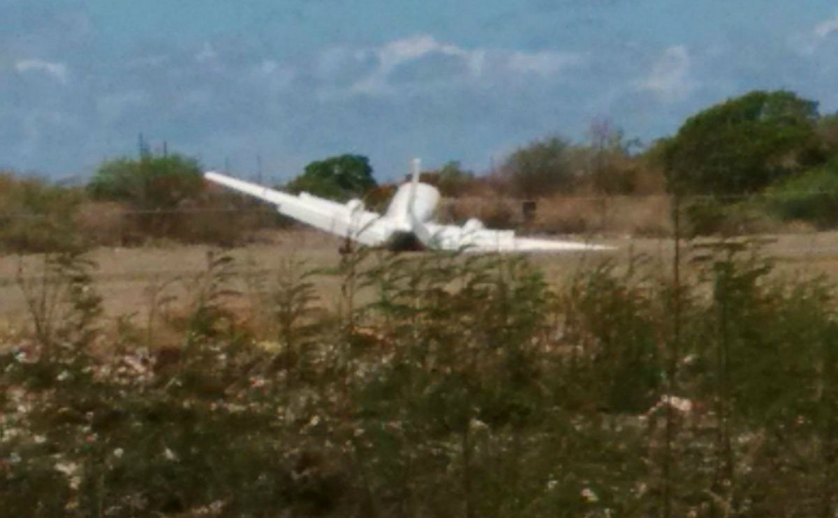 Hummingbird Air Crash-Lands In Barbuda; No One Injured