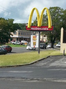 Estate La Reine McDonald's