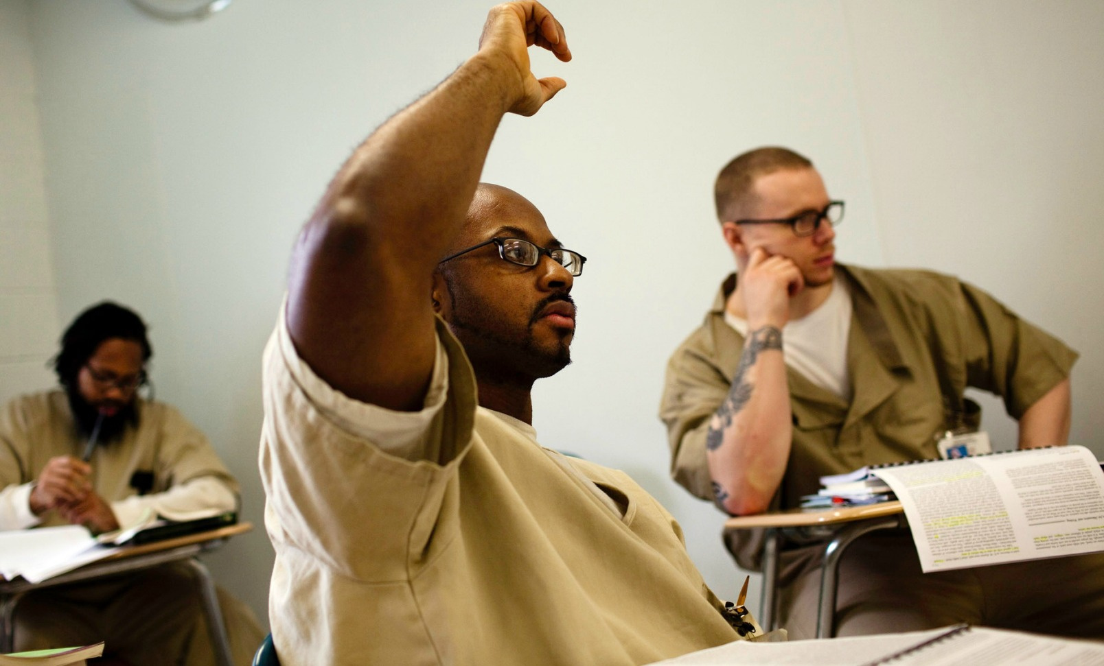 Senate Rules Committee Approves Bill To Reduce Sentences Of Criminals Who Complete Education Programs In Prison