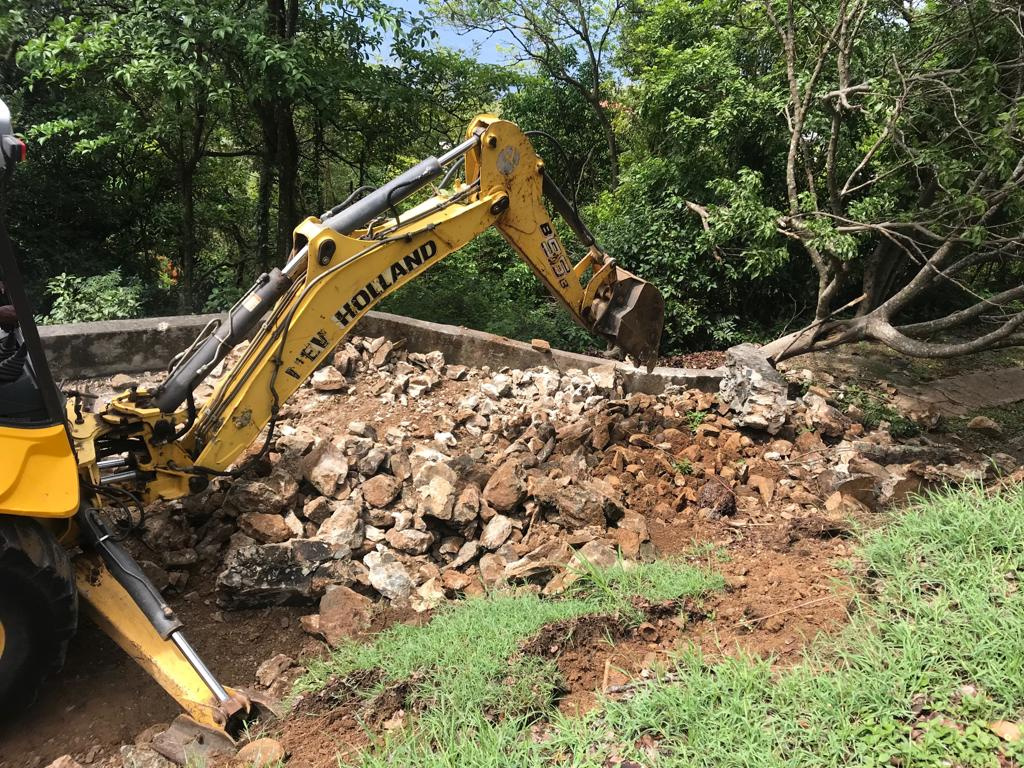 Public Works Mobilizes To Clear Roads After Heavy Rain, Flooding In St. Thomas