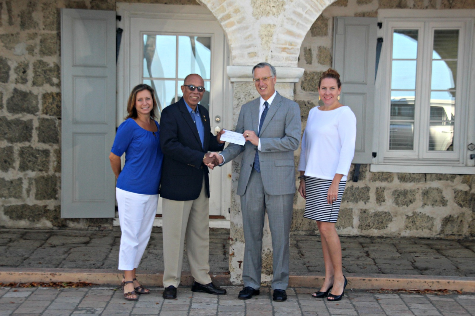 Rotary Club Of St Croix Mid-Isle And Ocwen Mortgage Servicing Announce New Scholarship Fund