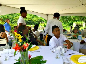 Students participate at Dine VI's Food Learn event yesterday.