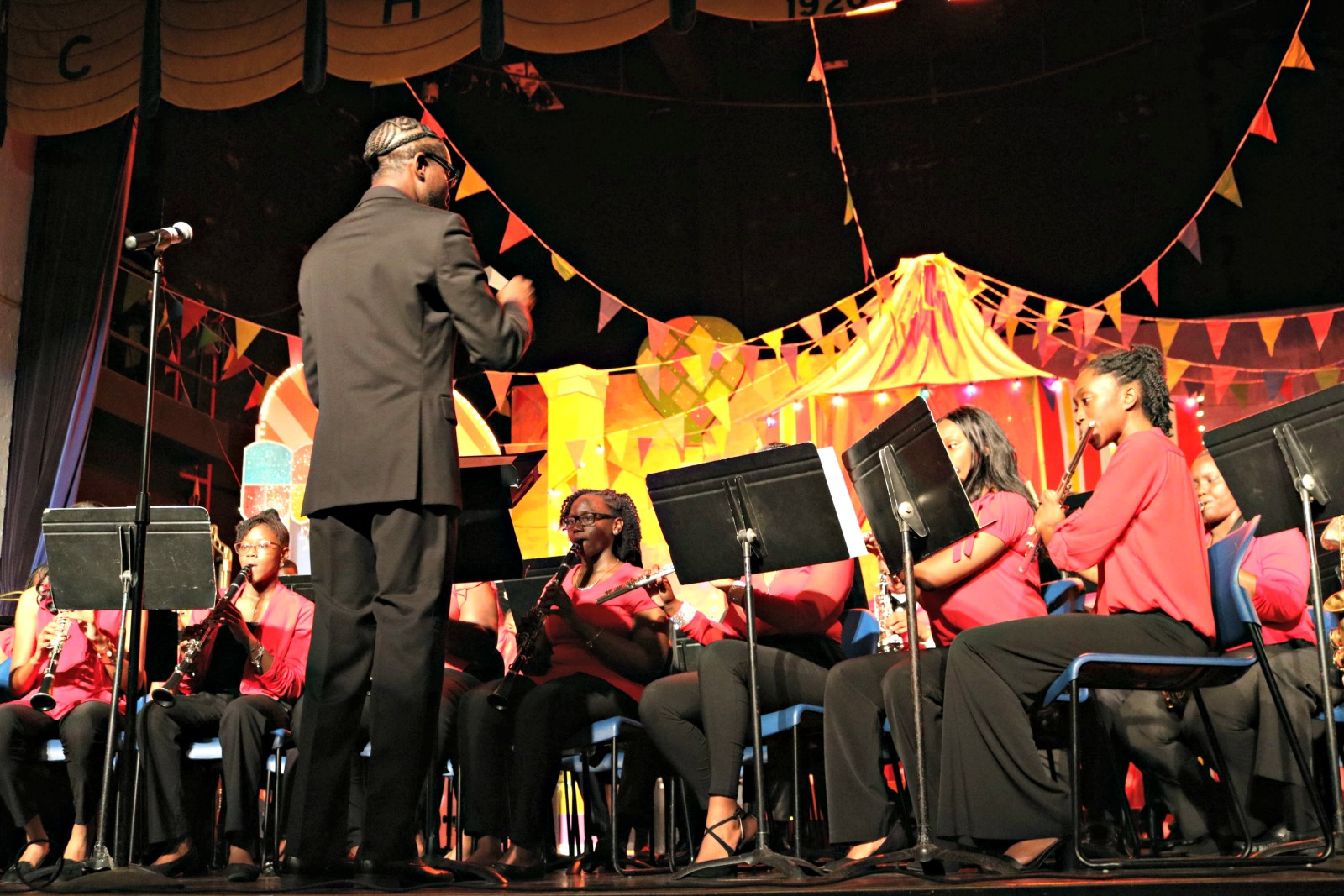 Charlotte Amalie High's 'Season's Reasons: A Tribute To Legends Concert' Brings Christmas Cheer