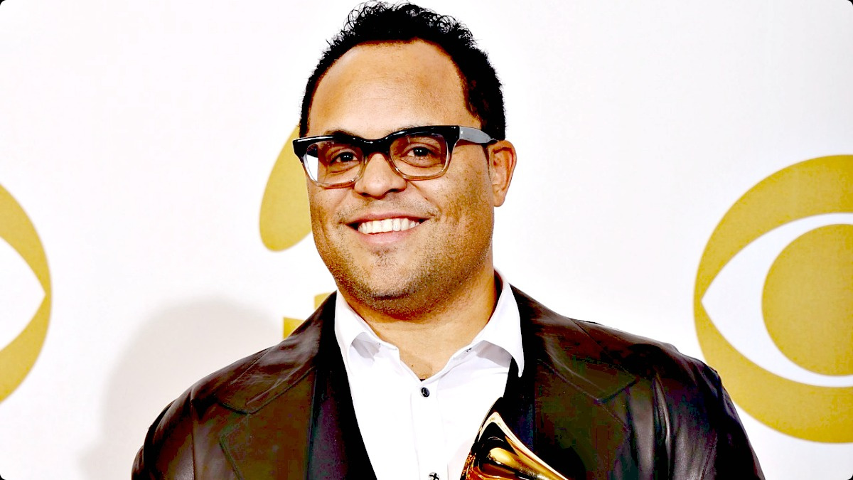 Christian Artist Israel Houghton Announces Divorce After 20 Years Of Marriage
