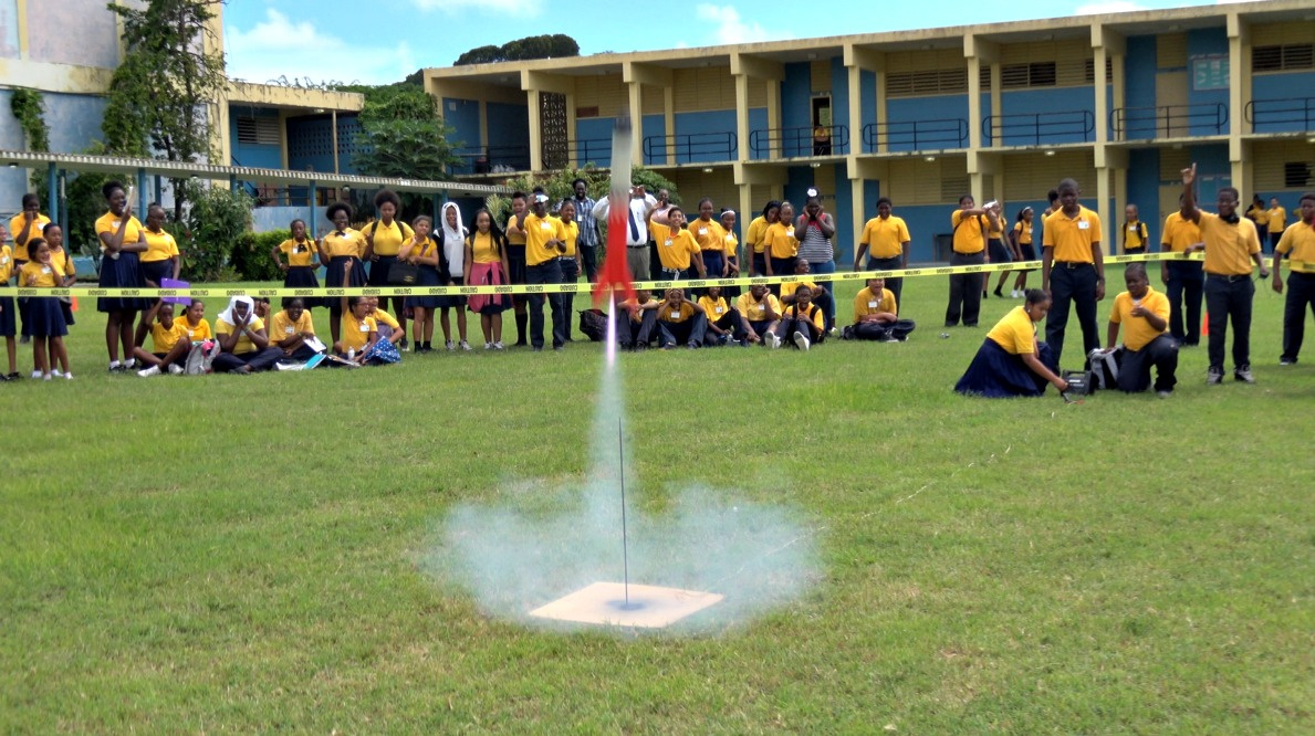 Watch: Elena Christian Junior High Rocketry Students Fire Rocket Into Sky