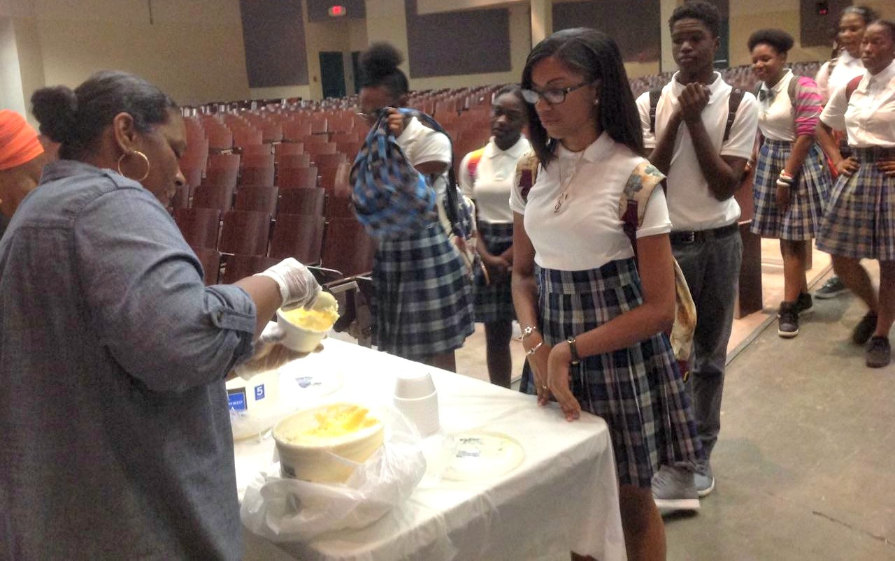 Students At Complex Get Free Ice Cream, Words Of Motivation For Making First Ever Marking Period Honor Roll