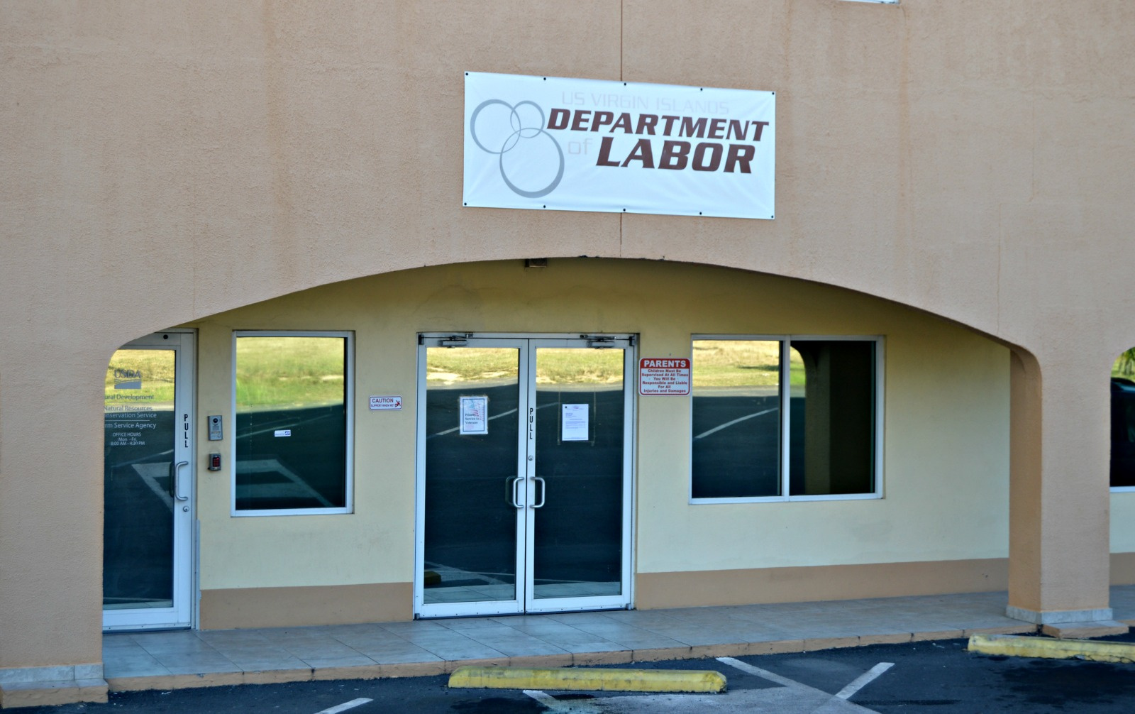 Labor Dept. Hush-Hush About Foul Smell At Sion Farm Office, Sends Employees Home Early
