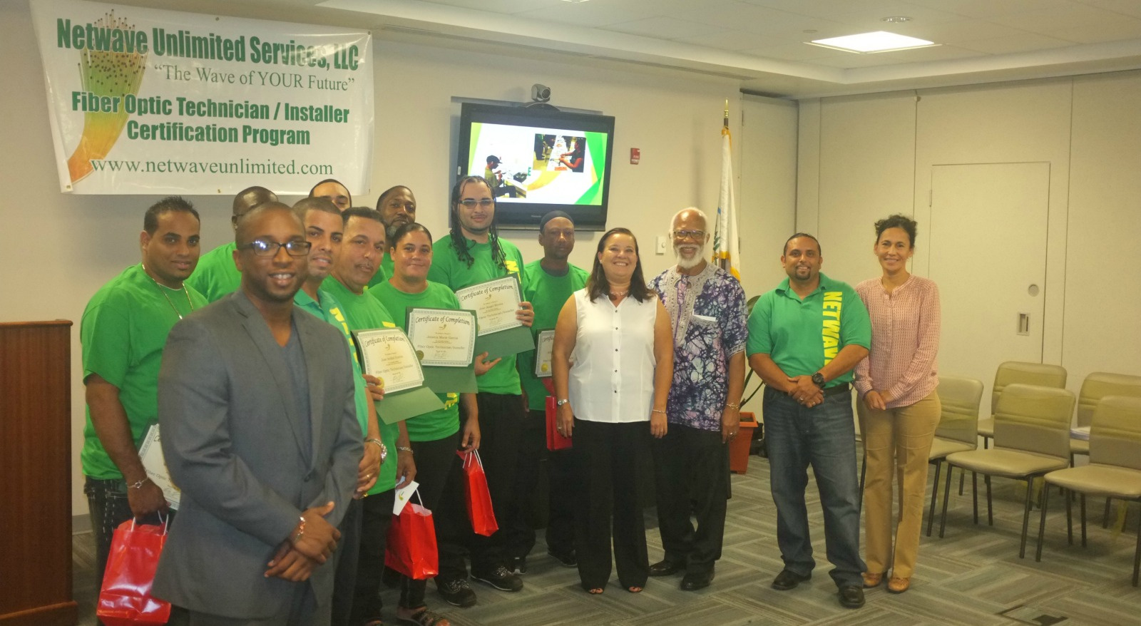 8 Graduate From Netwave Unlimited's Fiber Installation Course