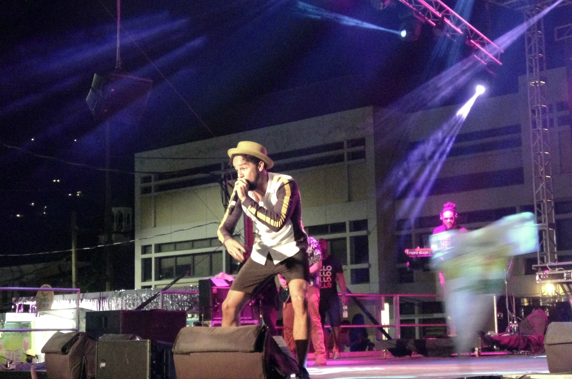Watch: Headliner Kes Says 'Hello' At VI Carnival Village And Crowd Goes Wild