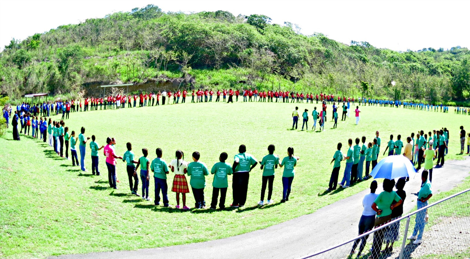 Pear B. Larsen Students Show Solidarity For Good Behavior At Rally