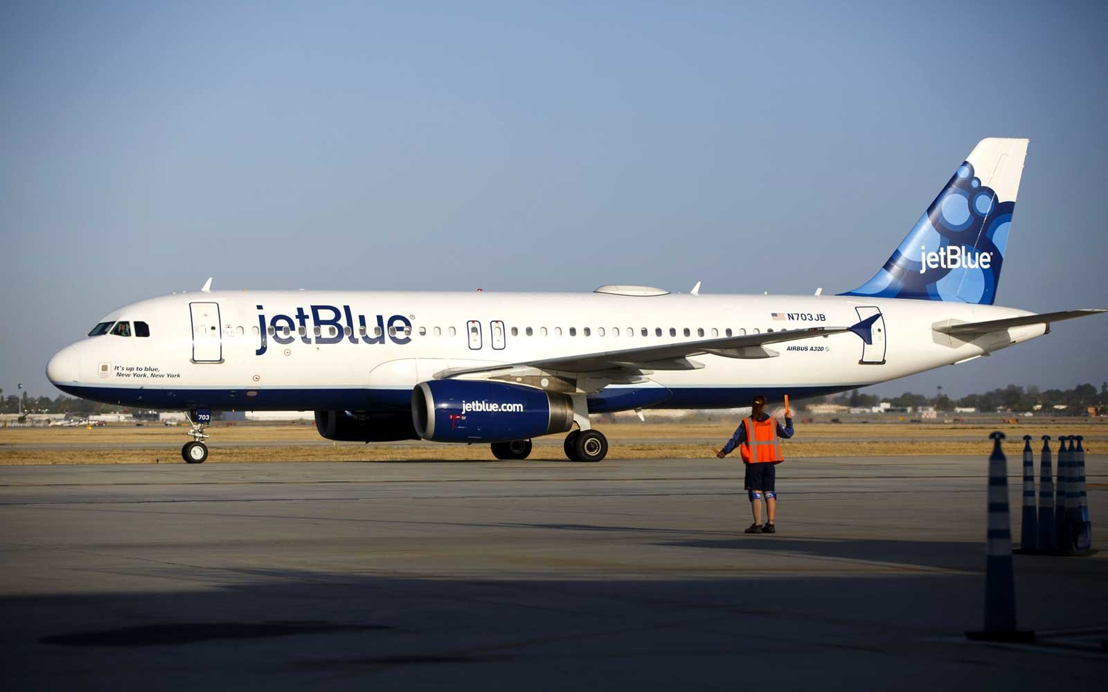 Mapp Heads To Mainland To Meet With Airline Executives