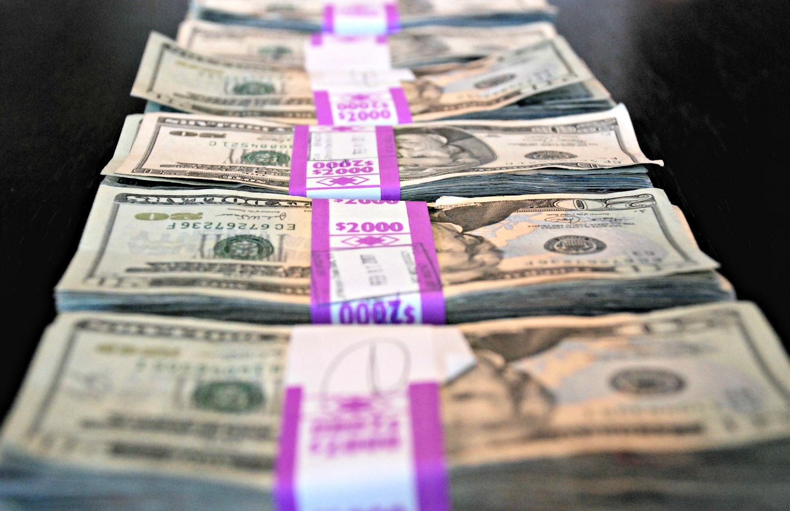 Alert: Counterfeit $20 Bills Making The Rounds In St. Thomas; $460 Found In Plaza At Tutu Mall
