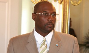 Sen. Novelle Francis, Jr.