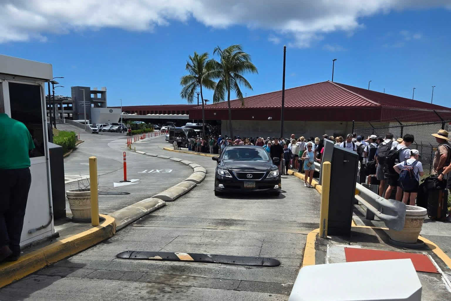 Trump Says ICE Wi...