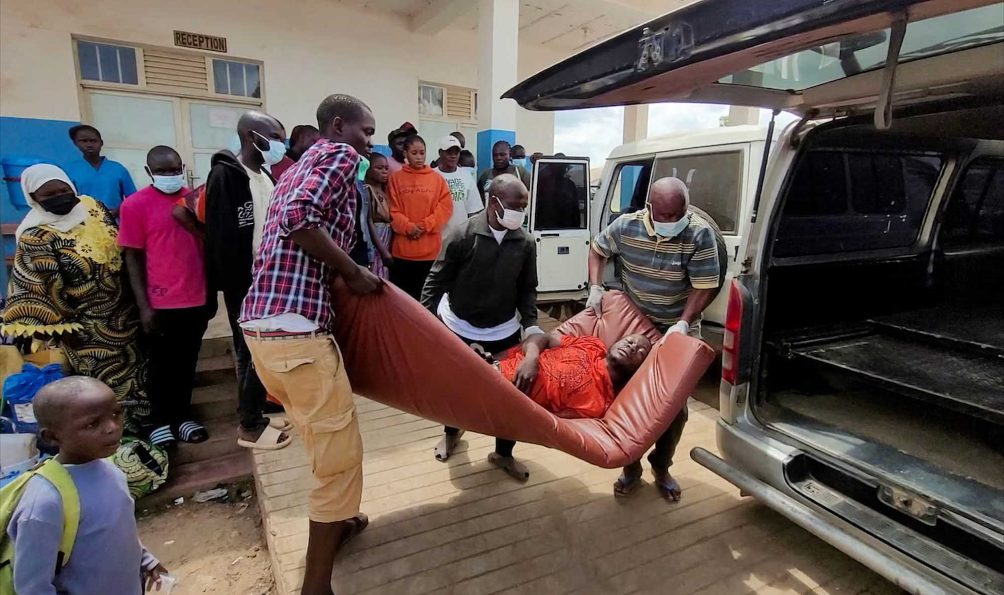 Ebola Outbreak Ac...